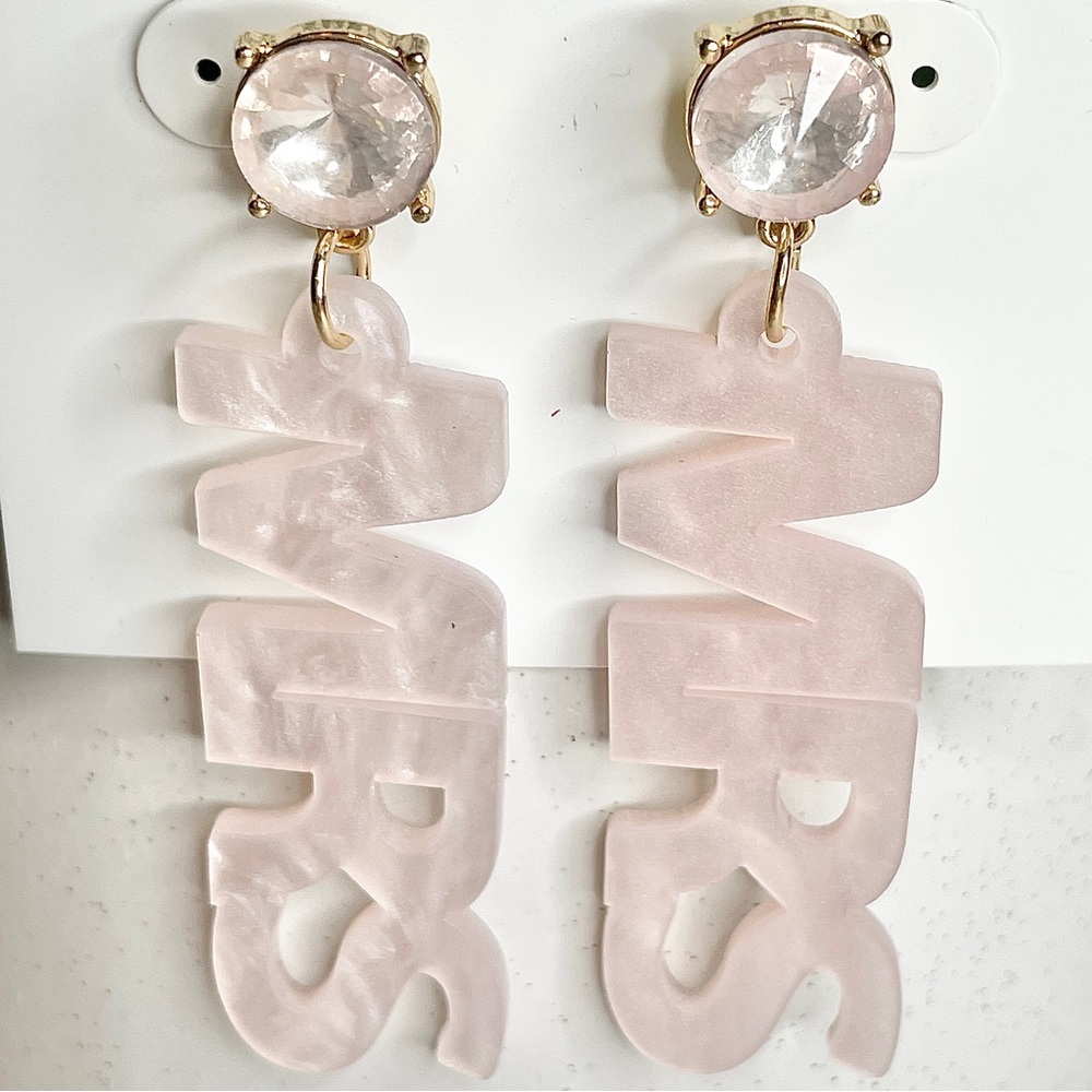NWT celebrate together oversized pink, and gold Mrs. earrings - Picture 4 of 5